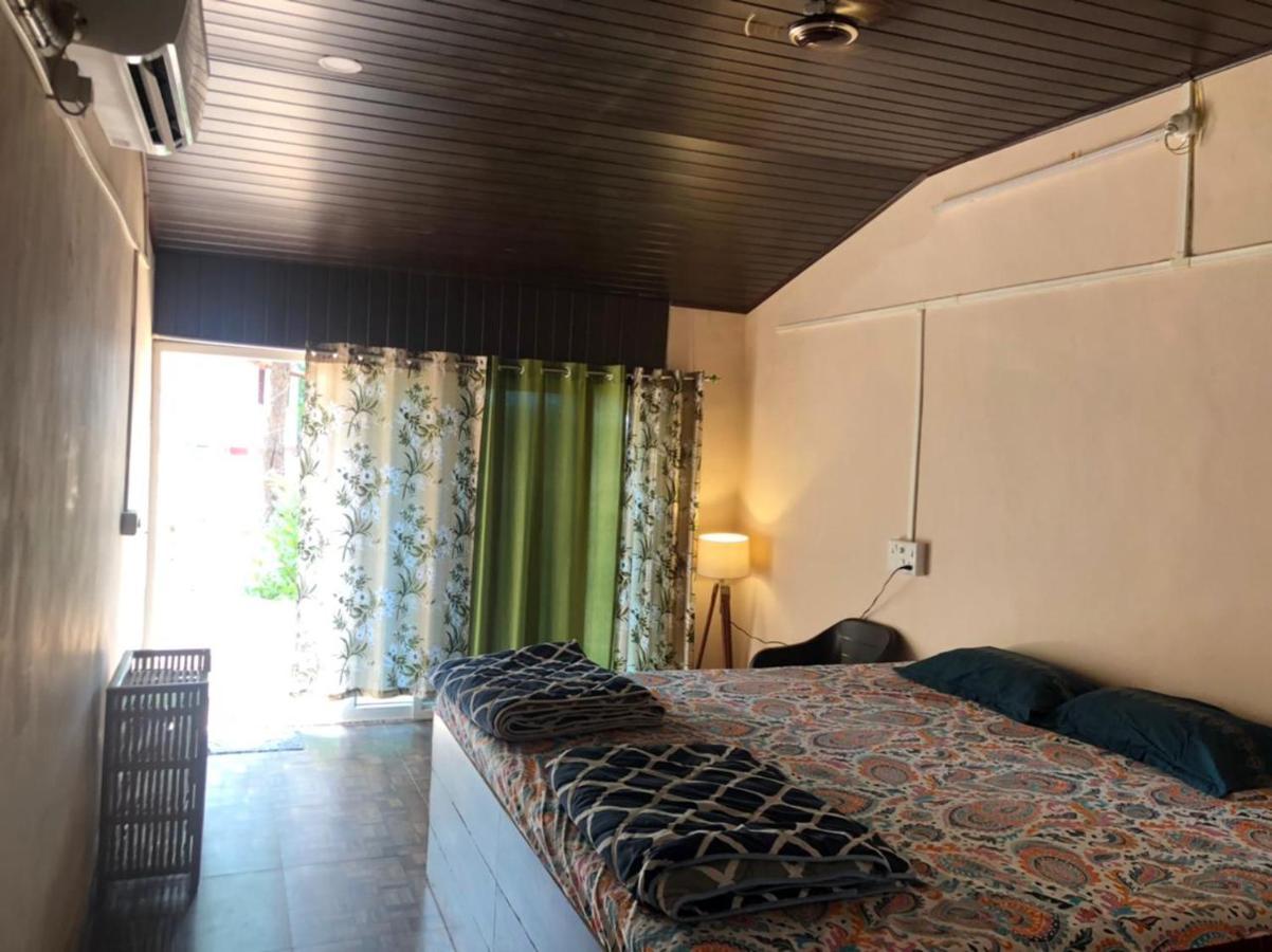 Blue Lagoon Beach Resort Gokarna  Bagian luar foto