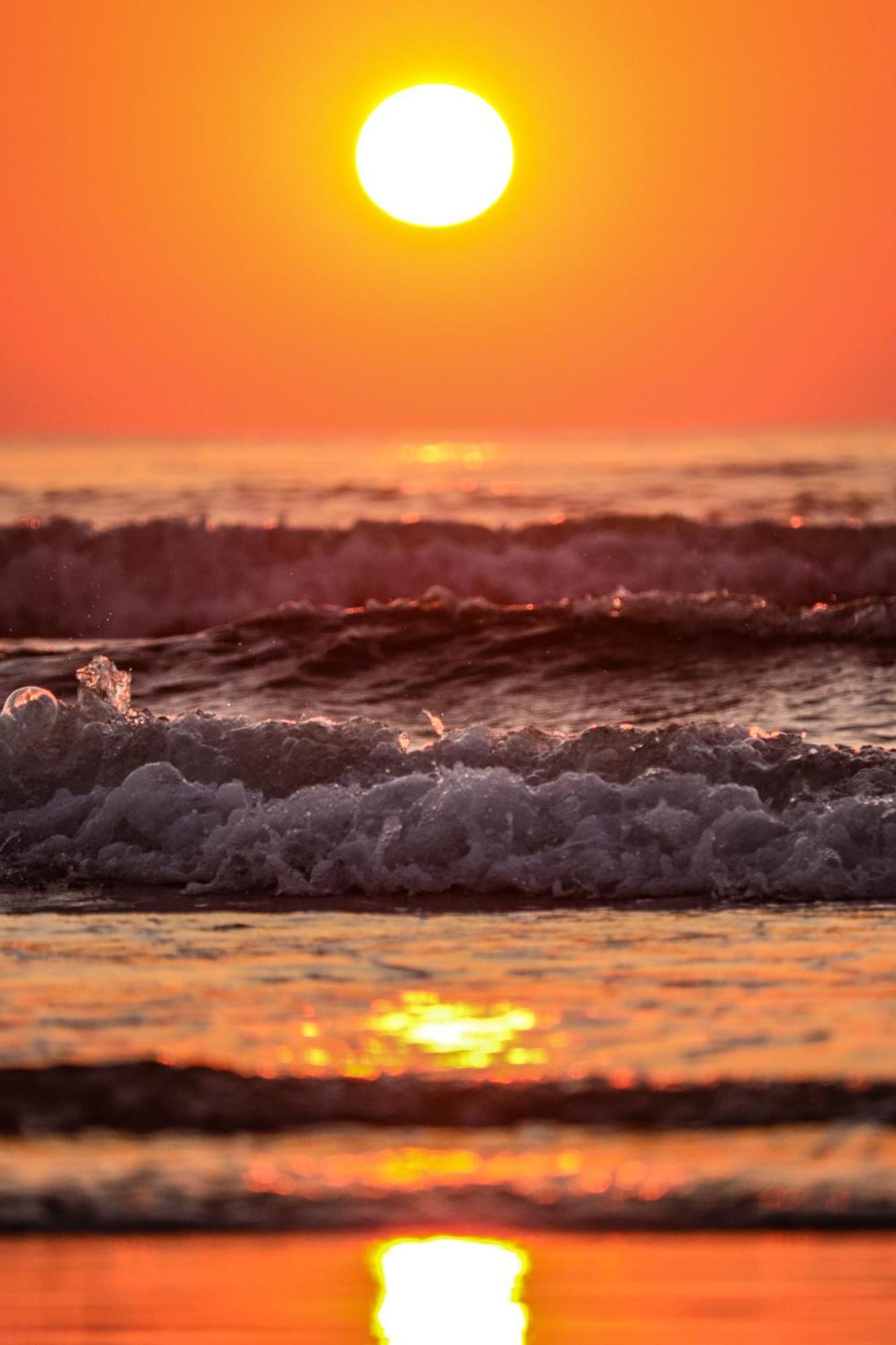 Blue Lagoon Beach Resort Gokarna  Bagian luar foto